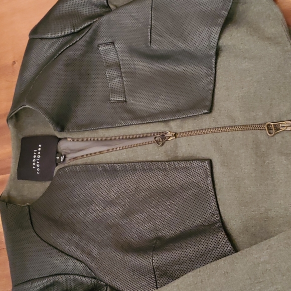Jacket - Picture 2 of 5